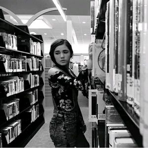 Meet your Posher, Emerald